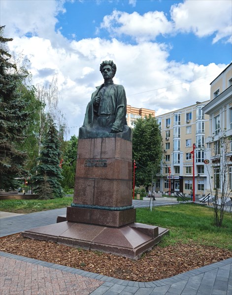 191-Памятник Свердлову